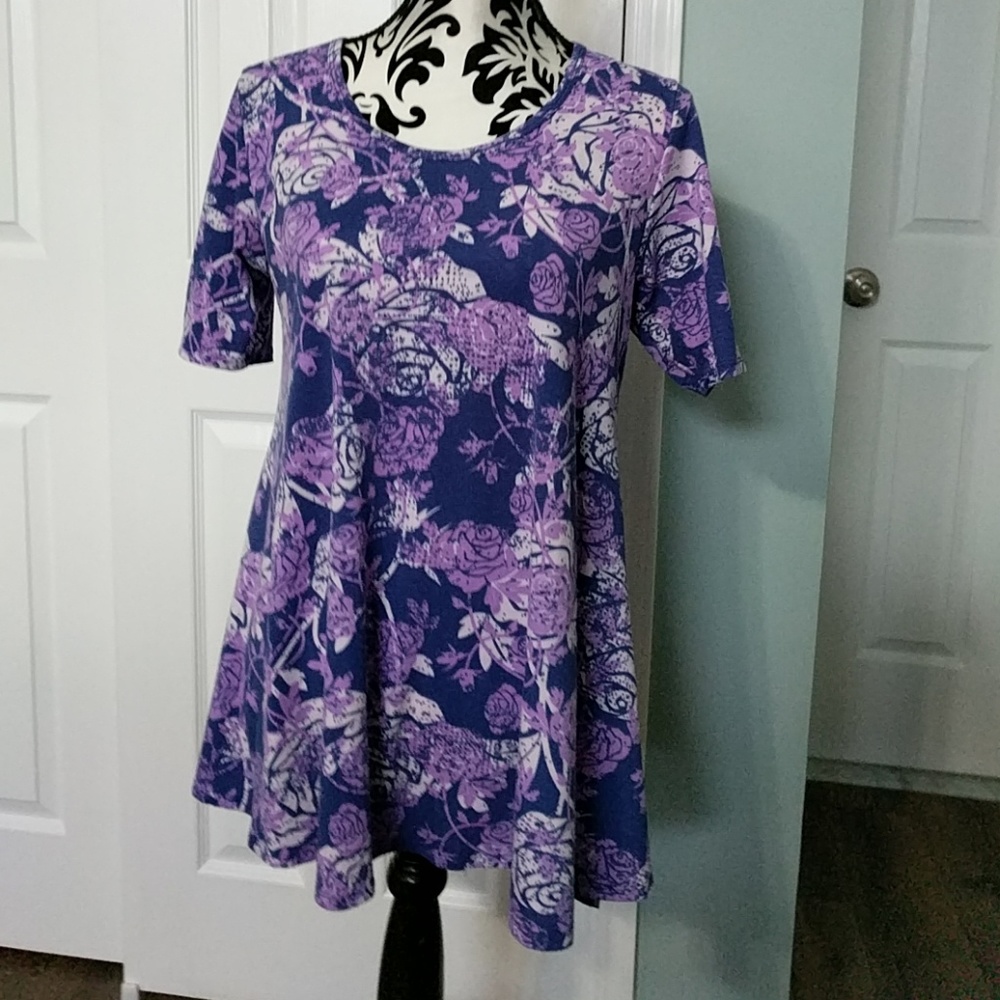 XS Perfect T purple roses